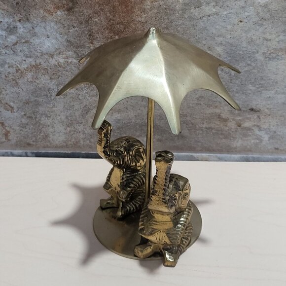 Vintage Two Elephants Trunks Raised  Under Umbrella Solid Brass Statue - Picture 6 of 12